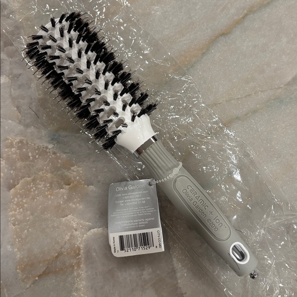 Olivia Garden Ceramic + Ion Hair Brush - White and Gray - Picture 4 of 5